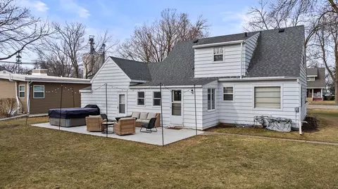 Exterior - 301 S Oak St, Hendricks, MN 56136 photo 3 of 7