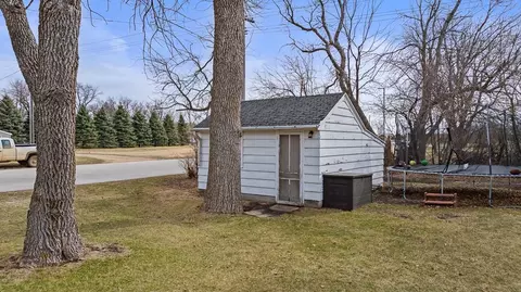 Exterior - 301 S Oak St, Hendricks, MN 56136 photo 6 of 7