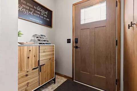 Entry Way - 301 S Oak St, Hendricks, MN 56136 photo 2 of 5
