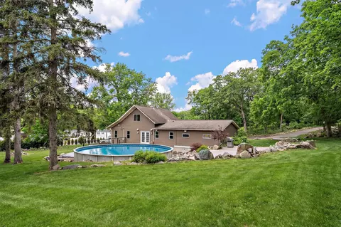 520 N Hamilton St, Saint Croix Falls, WI 54024