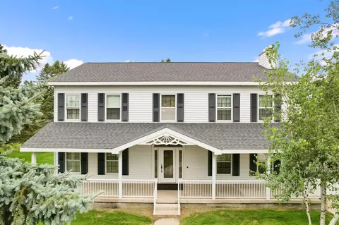 604 Pine Needle Dr, Perham, MN 56573