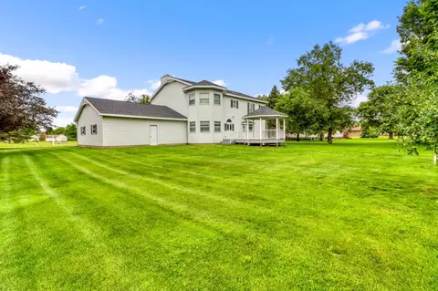 Exterior - 604 Pine Needle Dr, Perham, MN 56573 photo 5 of 8