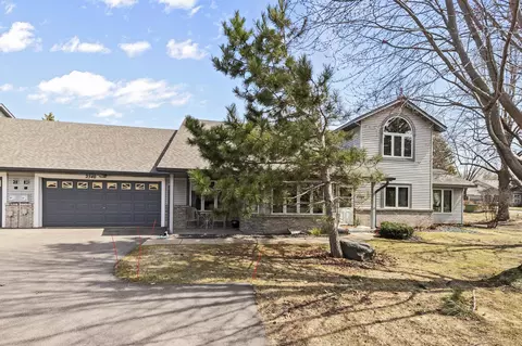 2540 Sumac Cir, White Bear Lake, MN 55110
