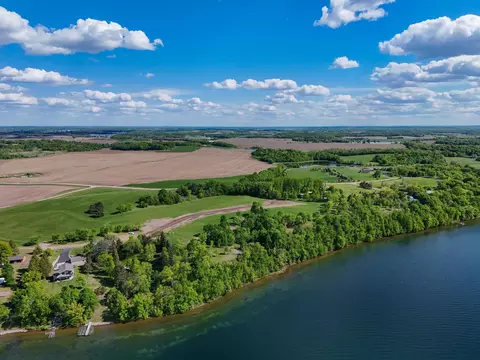 322 Nn 452nd St A2, Vergas, MN 56587