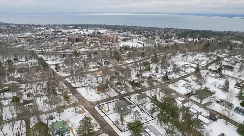 View/Area - 154 E Buffalo St, Duluth, MN 55811 photo 3 of 5