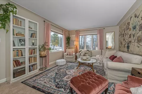 Living - 154 E Buffalo St, Duluth, MN 55811 photo 1 of 5