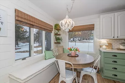 Dining - 154 E Buffalo St, Duluth, MN 55811 photo 1 of 1