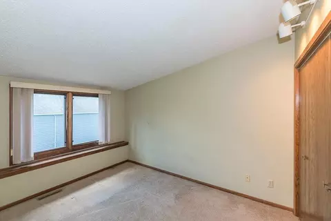 Bedroom - 1303 S 8th St, Brainerd, MN 56401 photo 4 of 4