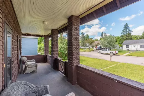 Exterior - 1303 S 8th St, Brainerd, MN 56401 photo 6 of 18