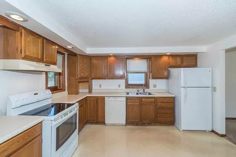 Kitchen - 1303 S 8th St, Brainerd, MN 56401 photo 2 of 2