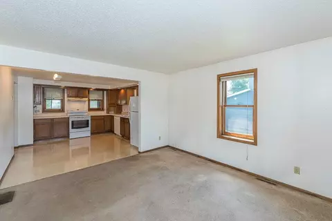 Living - 1303 S 8th St, Brainerd, MN 56401 photo 2 of 5