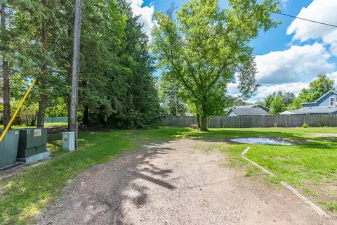 Exterior - 1303 S 8th St, Brainerd, MN 56401 photo 12 of 18