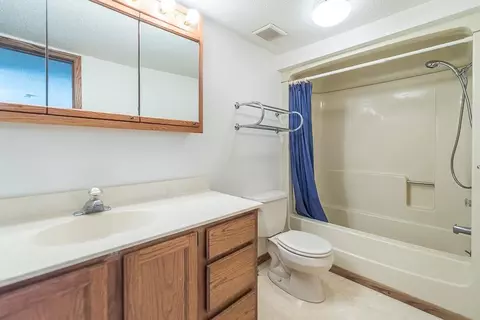 Bath - 1303 S 8th St, Brainerd, MN 56401 photo 2 of 2