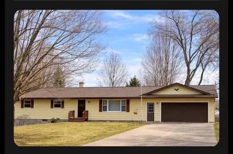 318 Grand Ave, New Richmond, WI 54017