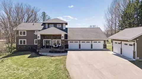 7421 Gensmer Cir, Prior Lake, MN 55372