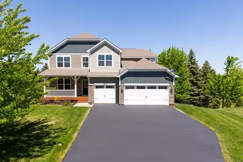 9704 Emerson Ct, Eden Prairie, MN 55347
