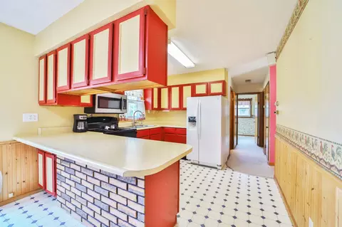 Kitchen - 17755 Smith Rd, Brainerd, MN 56401 photo 4 of 4