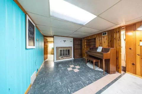 Living - 1500 Towne Ter, Bloomington, MN 55431 photo 5 of 5