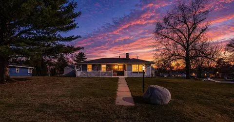 1500 Towne Ter, Bloomington, MN 55431