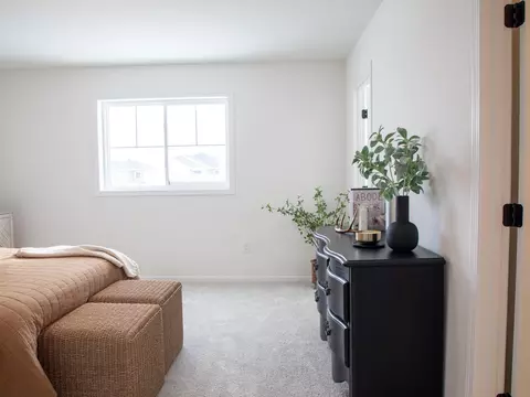 Bedroom - 7901 Lost River Rd, Horace, ND 58047 photo 2 of 4