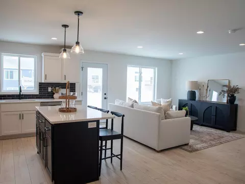 Kitchen - 7901 Lost River Rd, Horace, ND 58047 photo 6 of 6