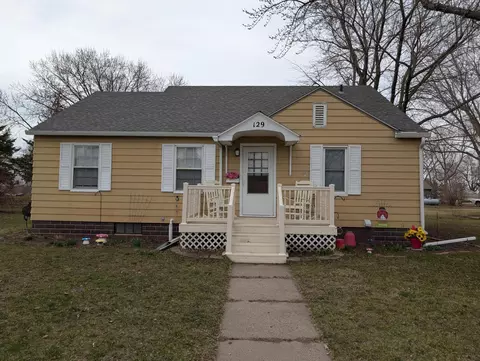 129 Martin St E, Lewisville, MN 56060