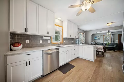 704 Broadway St, Cleveland, MN 56017