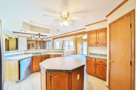 Kitchen - 18352 Johnson Rd, Brainerd, MN 56401 photo 5 of 5