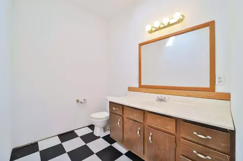 Bath - 18352 Johnson Rd, Brainerd, MN 56401 photo 5 of 6