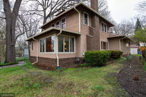 91 Arthur Ave SE, Minneapolis, MN 55414