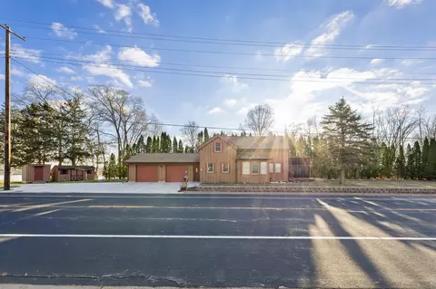 46652 Riverview Dr, La Crescent, MN 55947