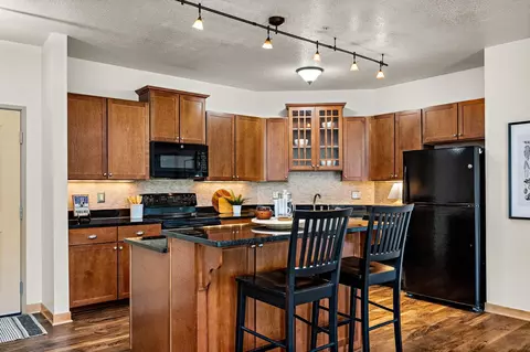 4132 Vernon Ave S #A203, Saint Louis Park, MN 55416