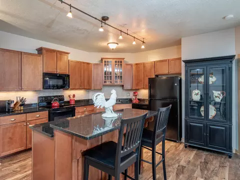 4132 Vernon Ave S #A203, Saint Louis Park, MN 55416