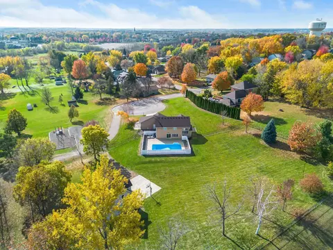 300 Ivory Ave NE, Saint Michael, MN 55376