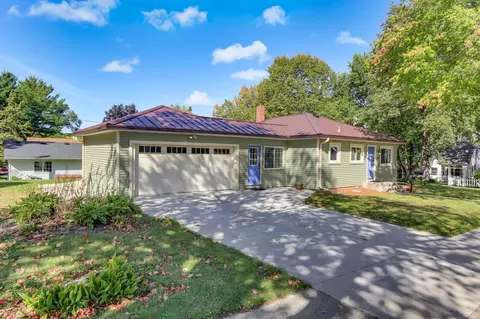 Exterior - 228 5th Ave NE, Faribault, MN 55021 photo 3 of 7