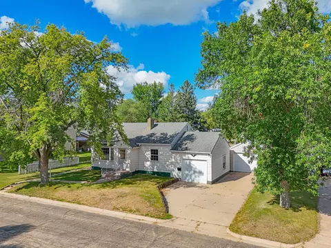 View/Area - 525 3rd St SE, Perham, MN 56573 photo 1 of 5