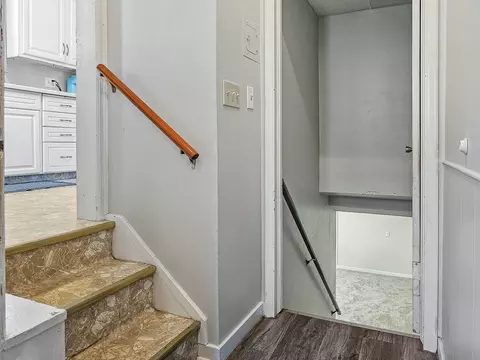 Entry Way - 525 3rd St SE, Perham, MN 56573 photo 3 of 3