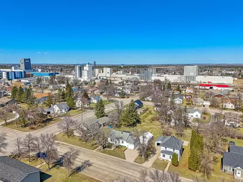 View/Area - 525 3rd St SE, Perham, MN 56573 photo 3 of 6