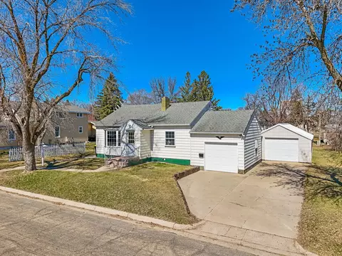 Exterior - 525 3rd St SE, Perham, MN 56573 photo 10 of 10