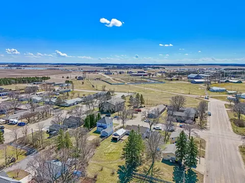 View/Area - 525 3rd St SE, Perham, MN 56573 photo 5 of 6