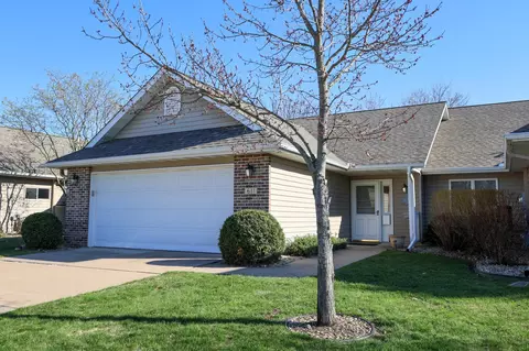 611 Cherrywood Ct, Red Wing, MN 55066