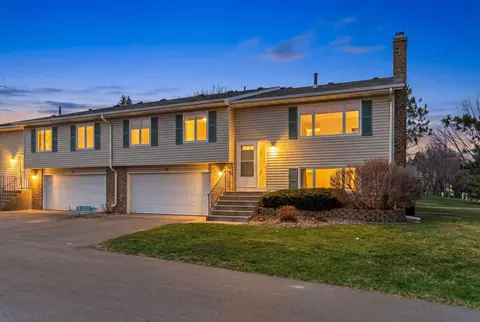 8361 W 100th St, Bloomington, MN 55438