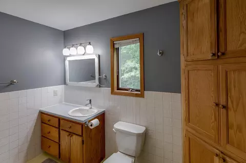 Bath - 13110 Meredith Dr, Baxter, MN 56425 photo 2 of 3