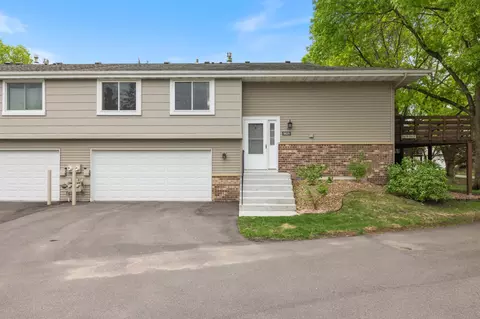9619 Ensign Cir, Bloomington, MN 55438