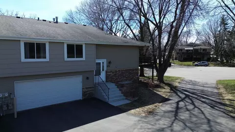 9619 Ensign Cir, Bloomington, MN 55438