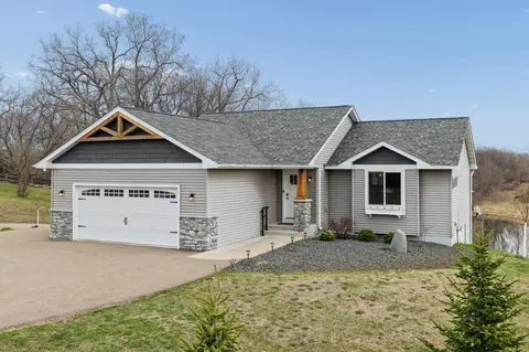 1065 70th Ave, Roberts, WI 54023