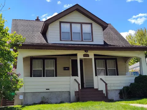 1198 James Ave, Saint Paul, MN 55105