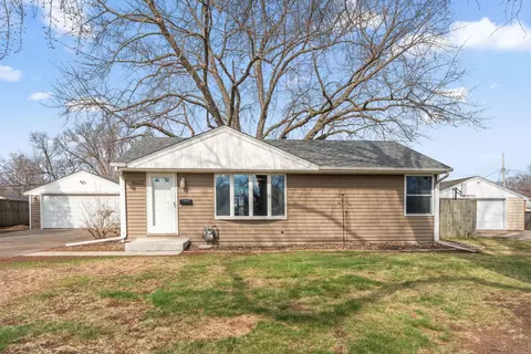 8522 Park Ave S, Bloomington, MN 55420