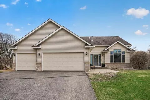 4324 Spruce Rd, Saint Bonifacius, MN 55375
