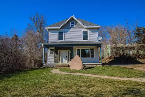 517 Minnesota Ave E, Glenwood, MN 56334
